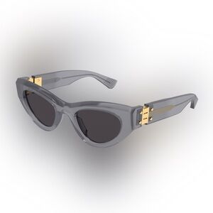 Like New Botegga Veneta Cateye sunglasses